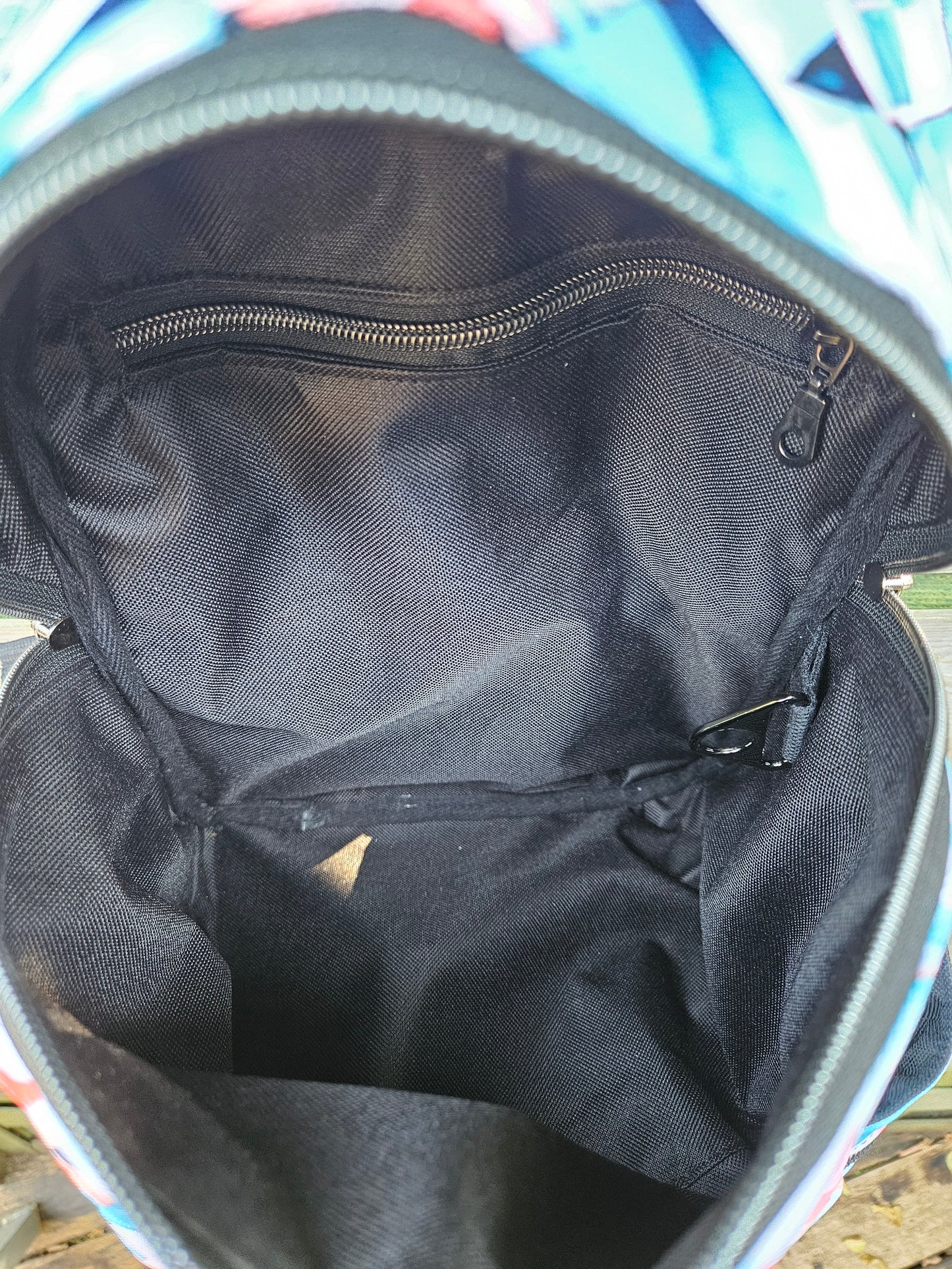 Sac à Dos Imperméable 20L - 7 Poches Isotherme Ergonomique