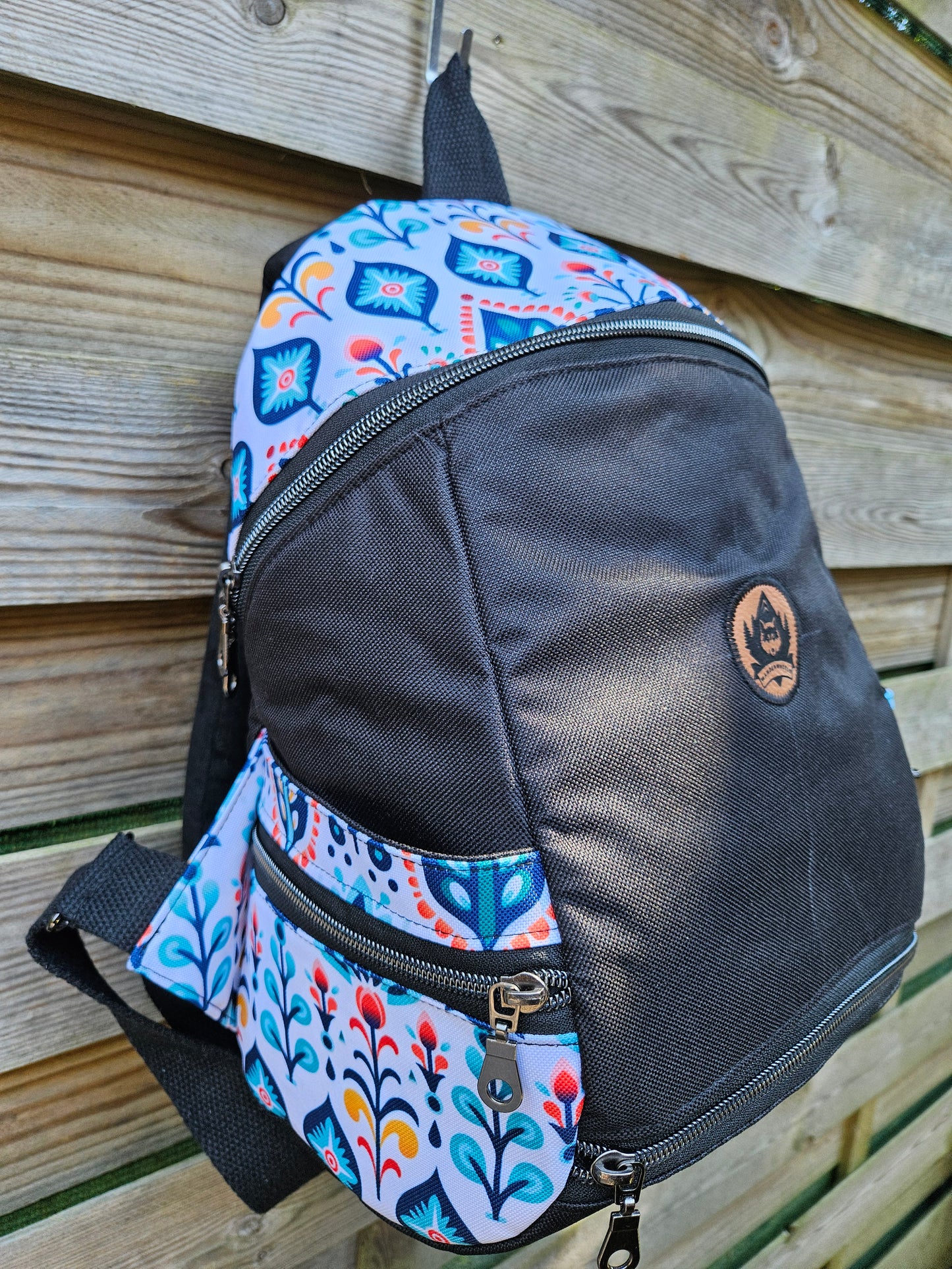 Sac à Dos Imperméable 20L - 7 Poches Isotherme Ergonomique