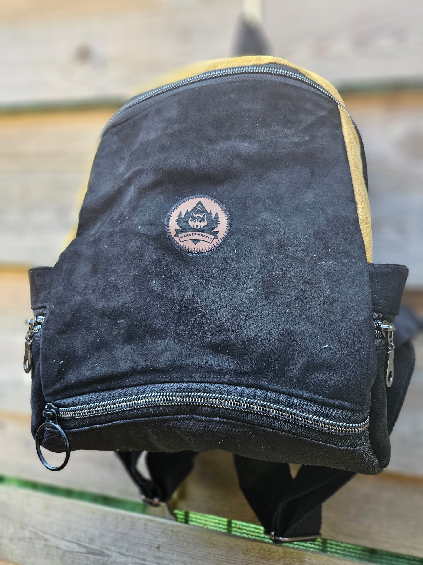 Sac à Dos Imperméable 20L - 7 Poches Isotherme Ergonomique