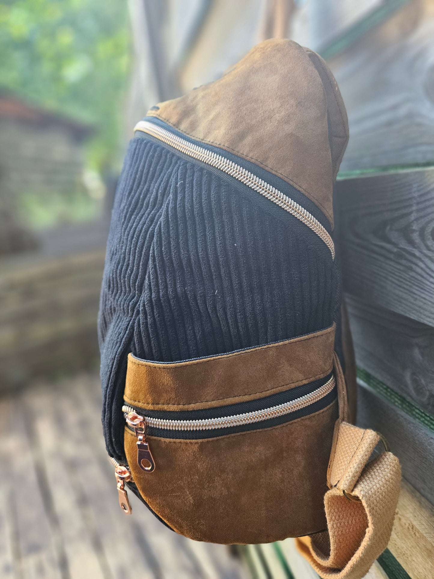 Sac à Dos Imperméable 20L - 7 Poches Isotherme Ergonomique
